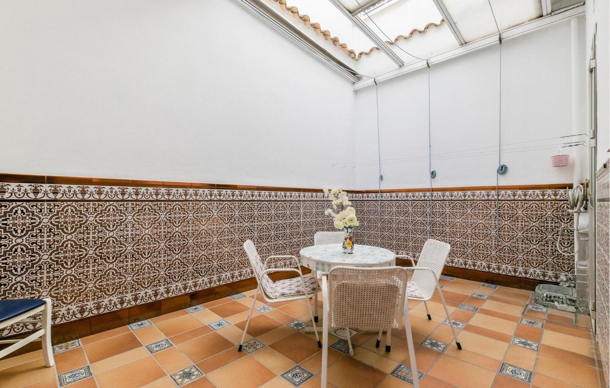 Cozy Apartment In Sevilla With Kitchen Kültér fotó