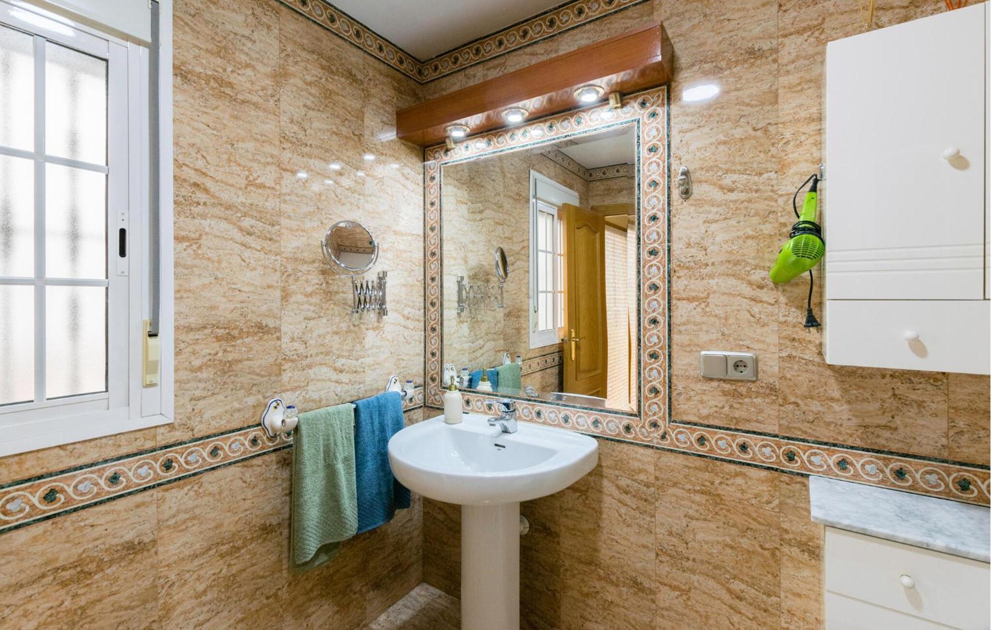 Cozy Apartment In Sevilla With Kitchen Kültér fotó