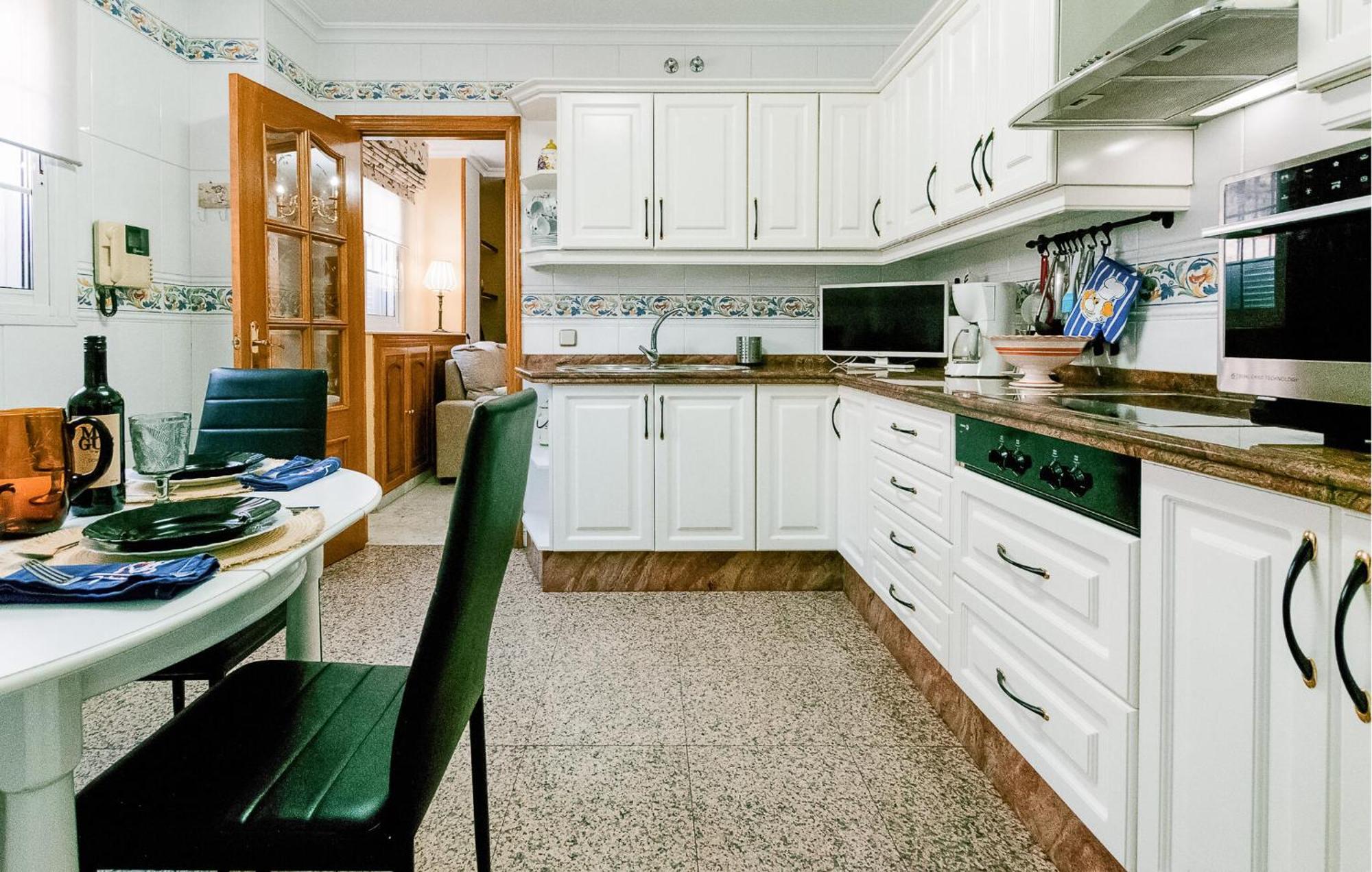 Cozy Apartment In Sevilla With Kitchen Kültér fotó
